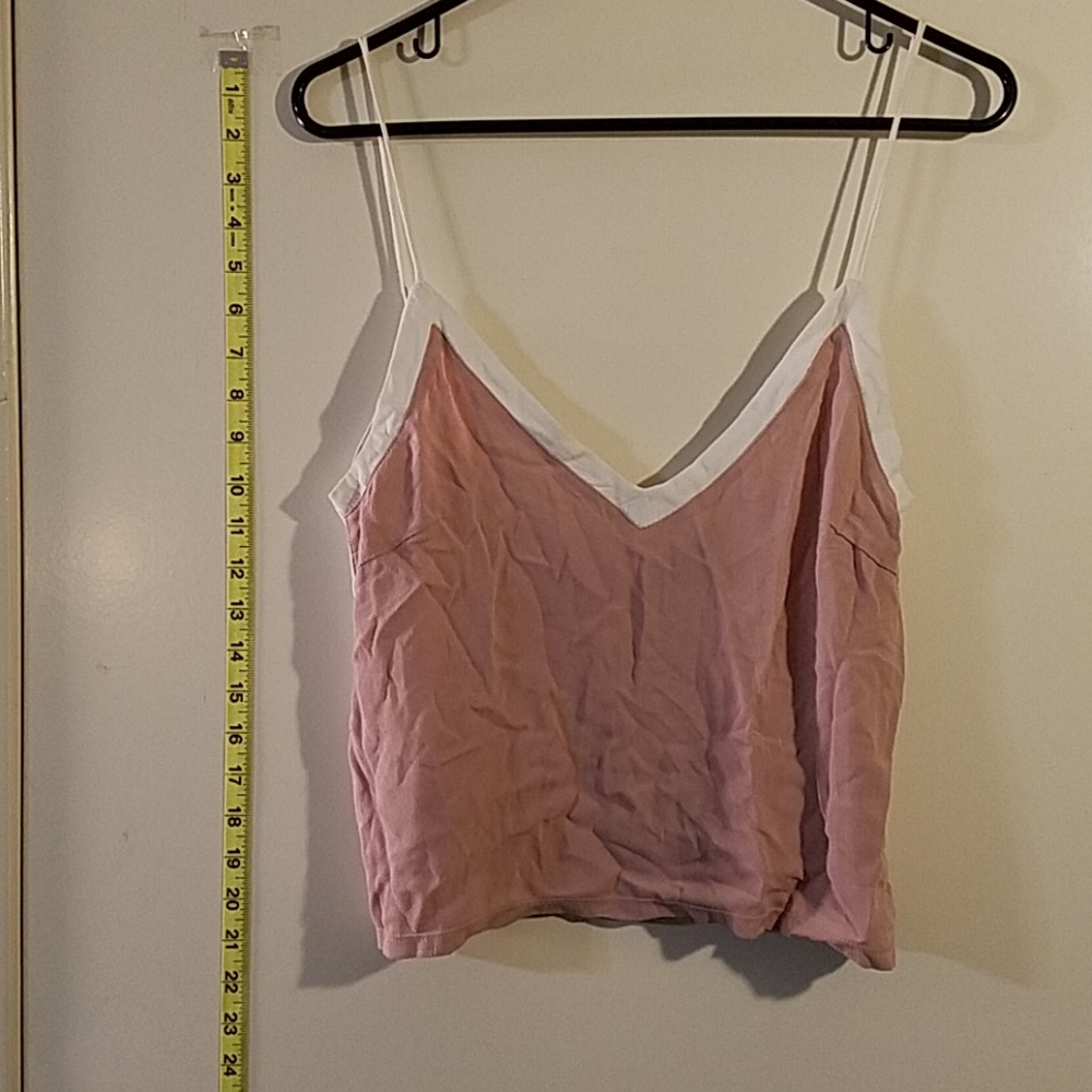 S Kendall &Kylie crop tank🌶